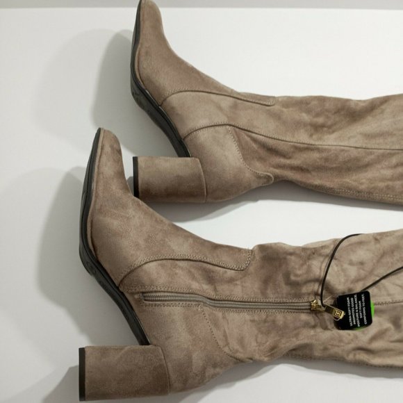 Liz Claiborne Shoes Over The Knee Liz Claiborne Boots In Taupe